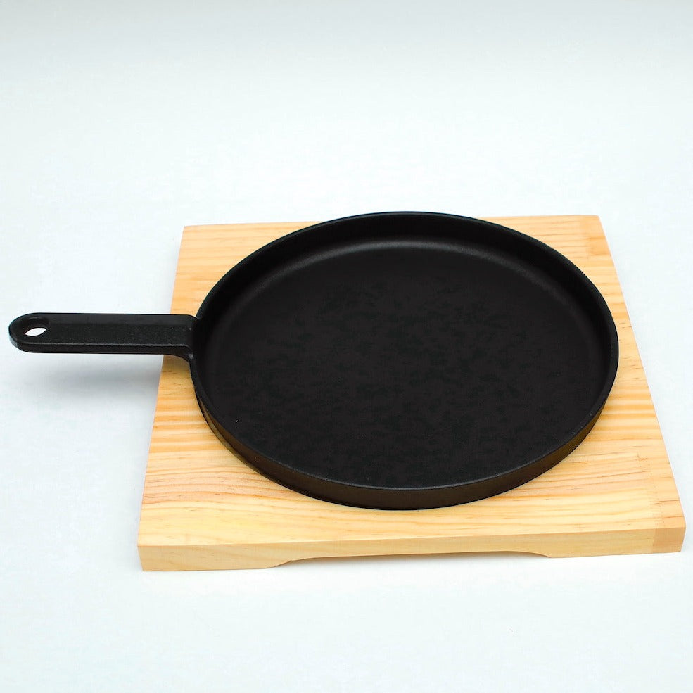 Cast Iron round pan with wooden base