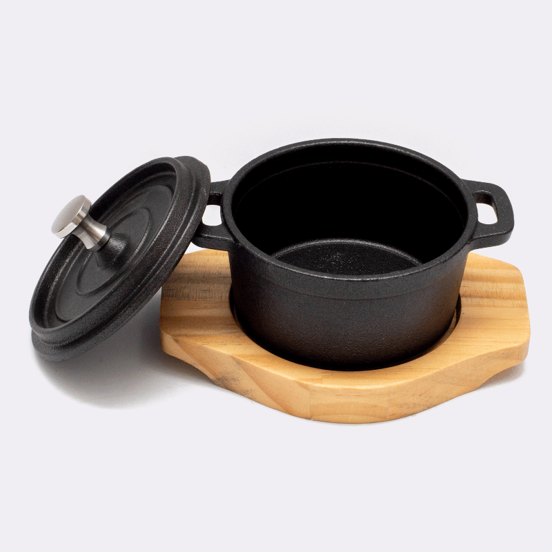 Cast Iron Mini Pot For Serving With Wooden Base - chefmay.com