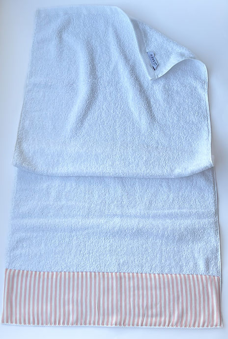 TELA Shiny Pink Stripes 
Hand/ Medium Towel