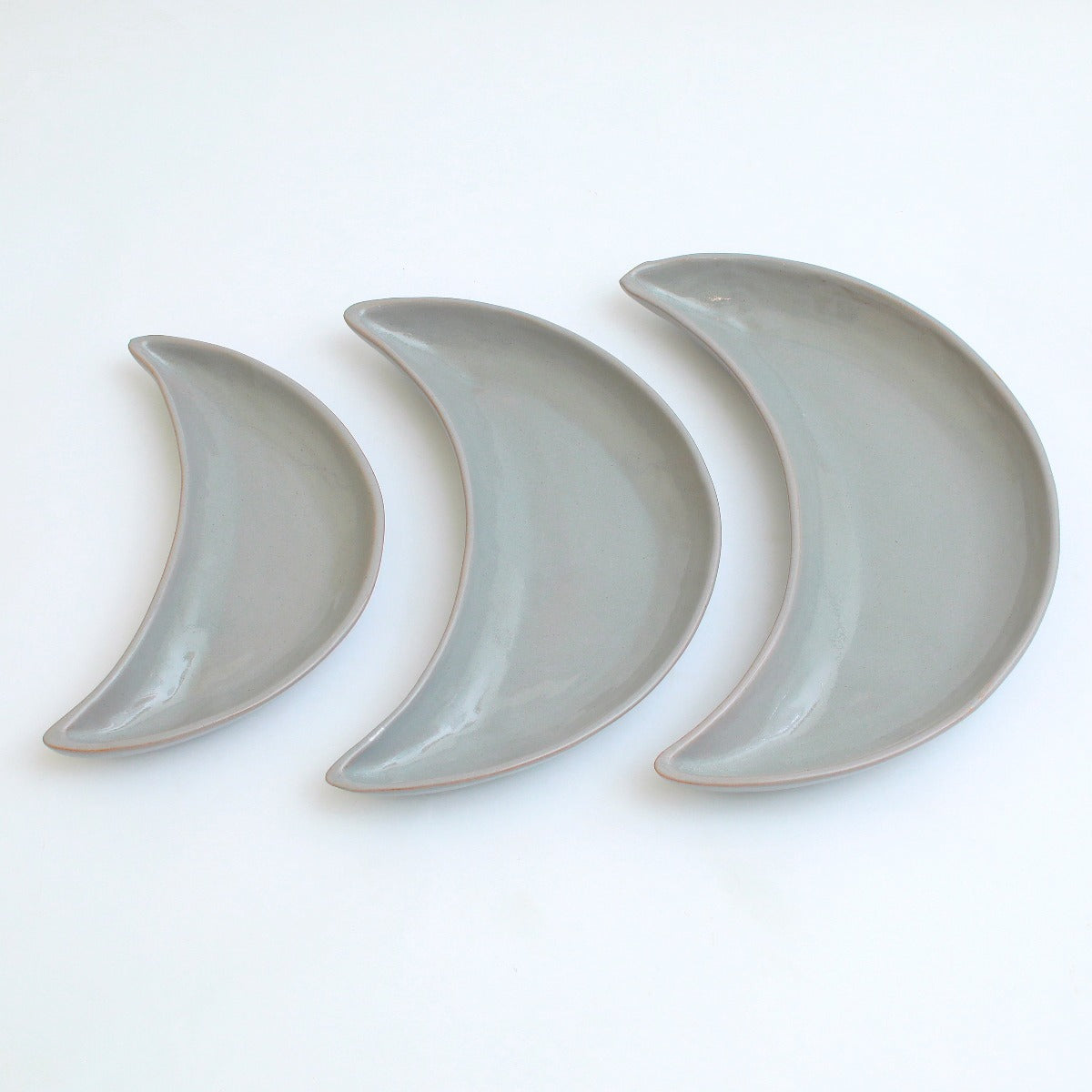 Crescent Plate Set of 3