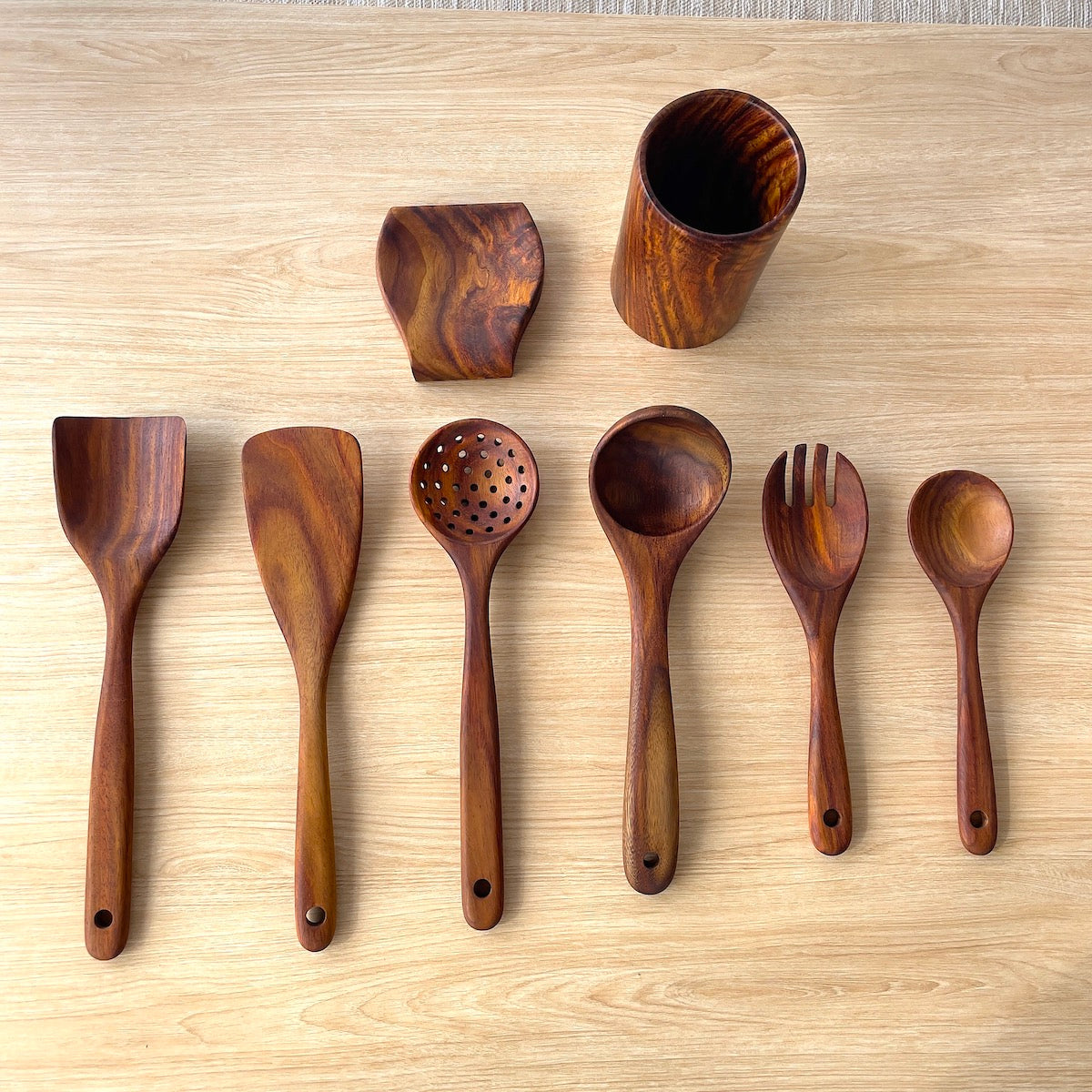 Wooden Cooking Utensils, Kitchen Utensils Set with Holder & Spoon Rest 8 Pieces