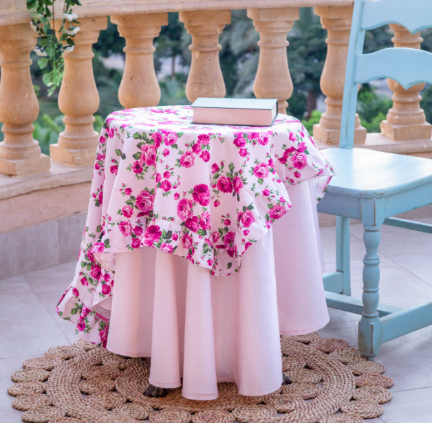Fleur collection table cover pale pink